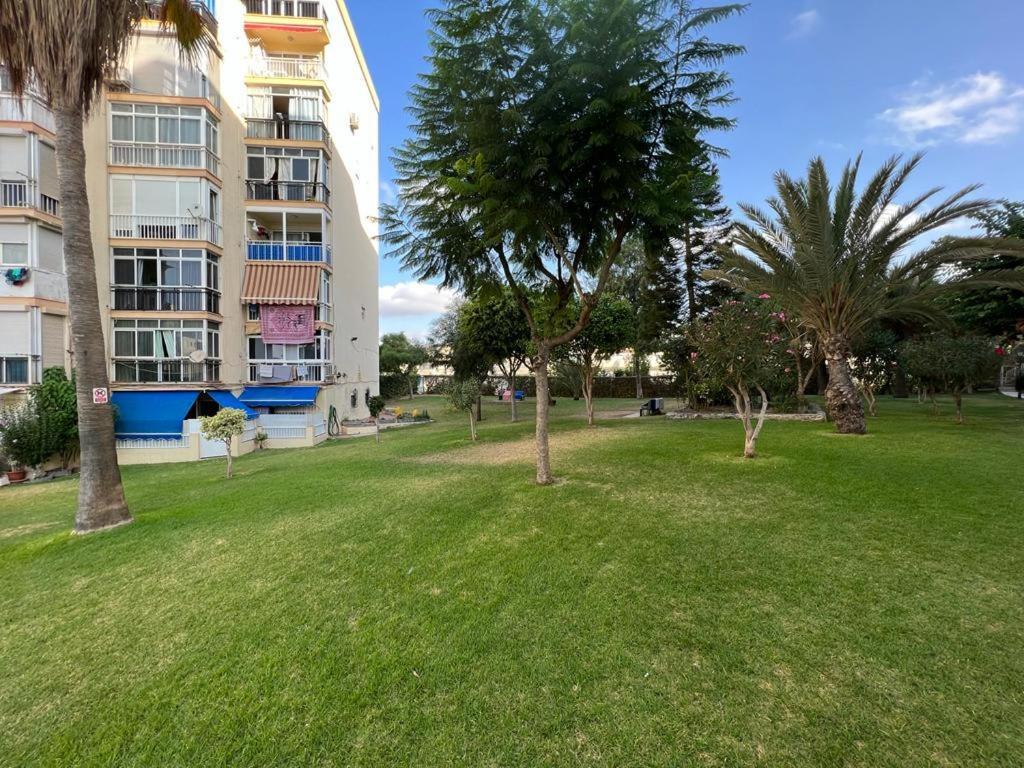 Apartamento Con Piscina Y Barbacoa Apartman La Cala Del Moral Kültér fotó