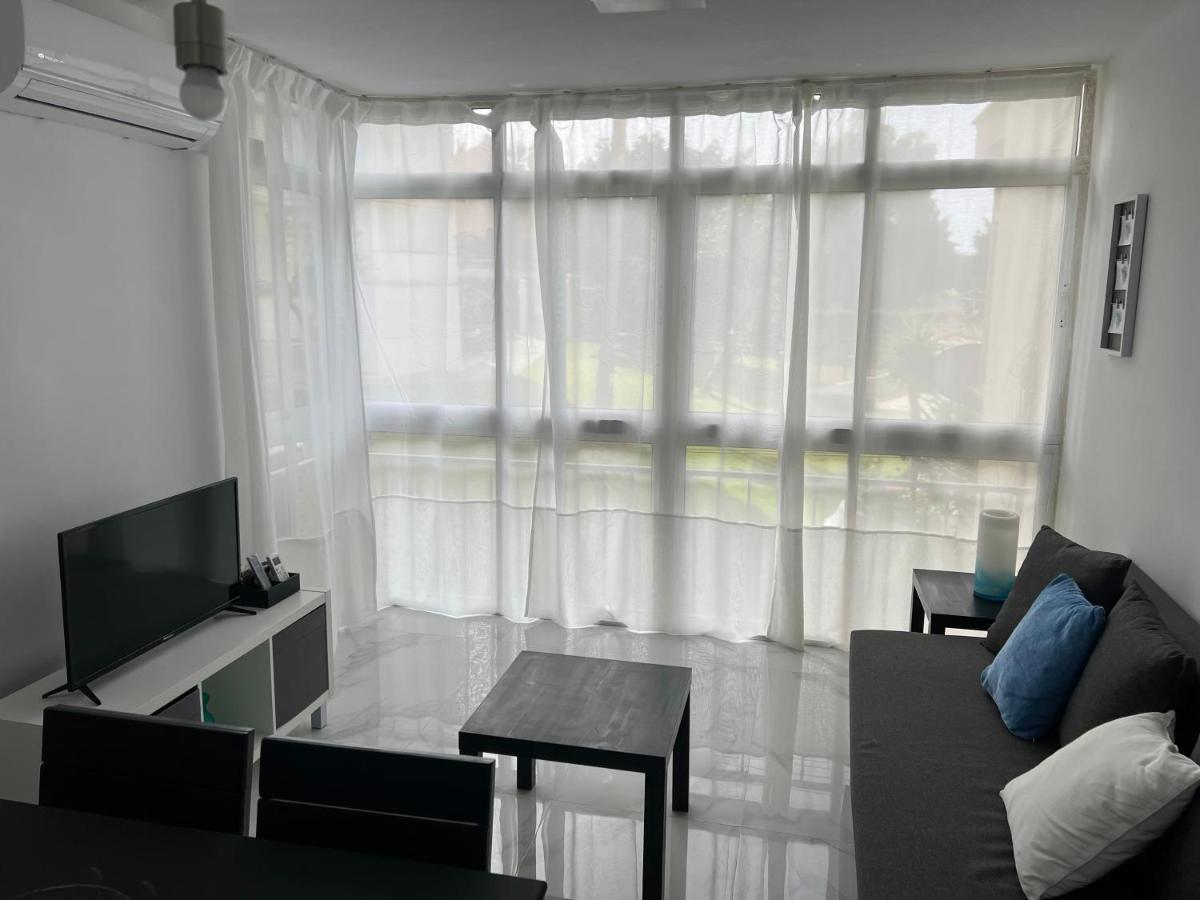 Apartamento Con Piscina Y Barbacoa Apartman La Cala Del Moral Kültér fotó