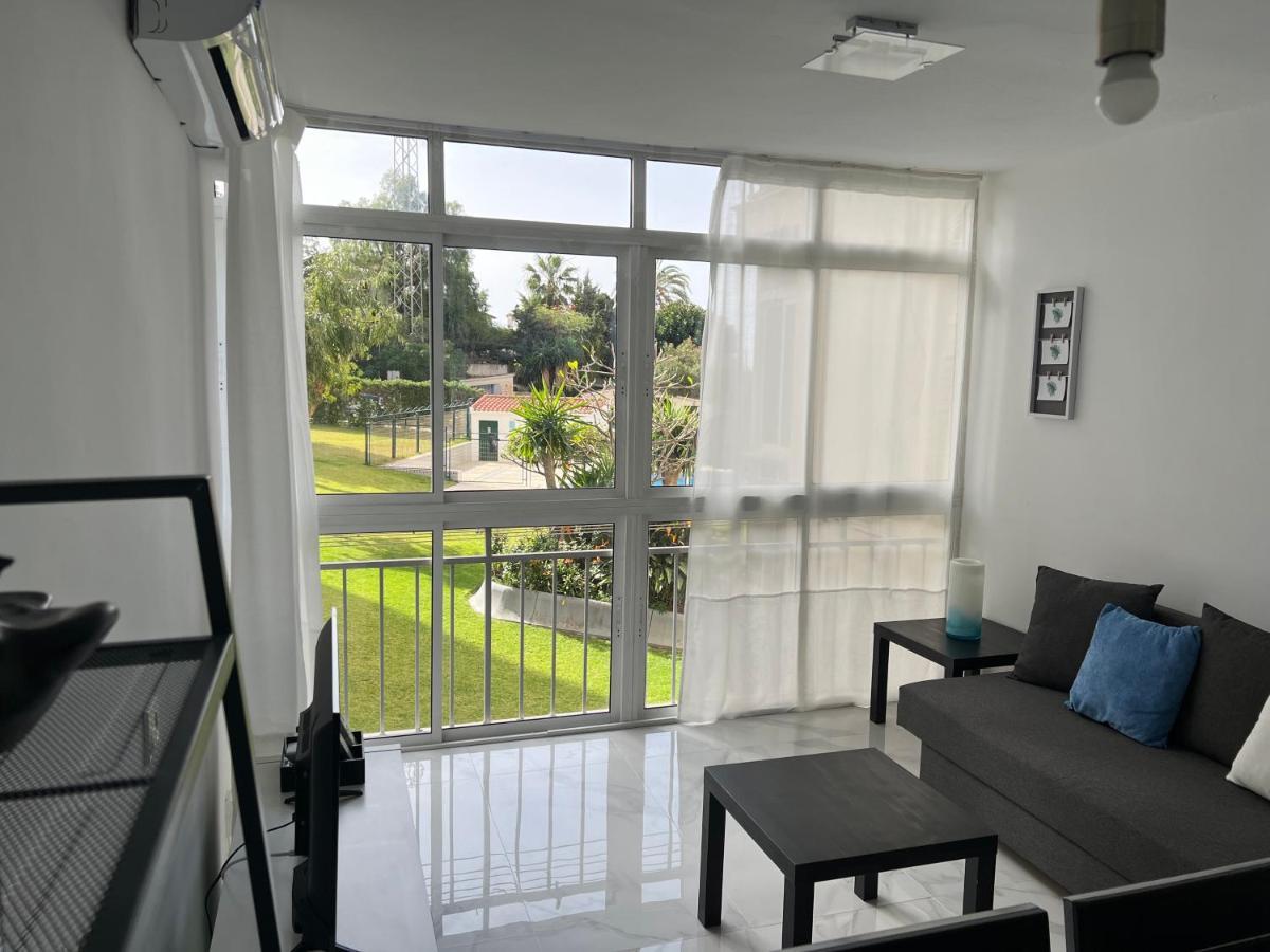 Apartamento Con Piscina Y Barbacoa Apartman La Cala Del Moral Kültér fotó