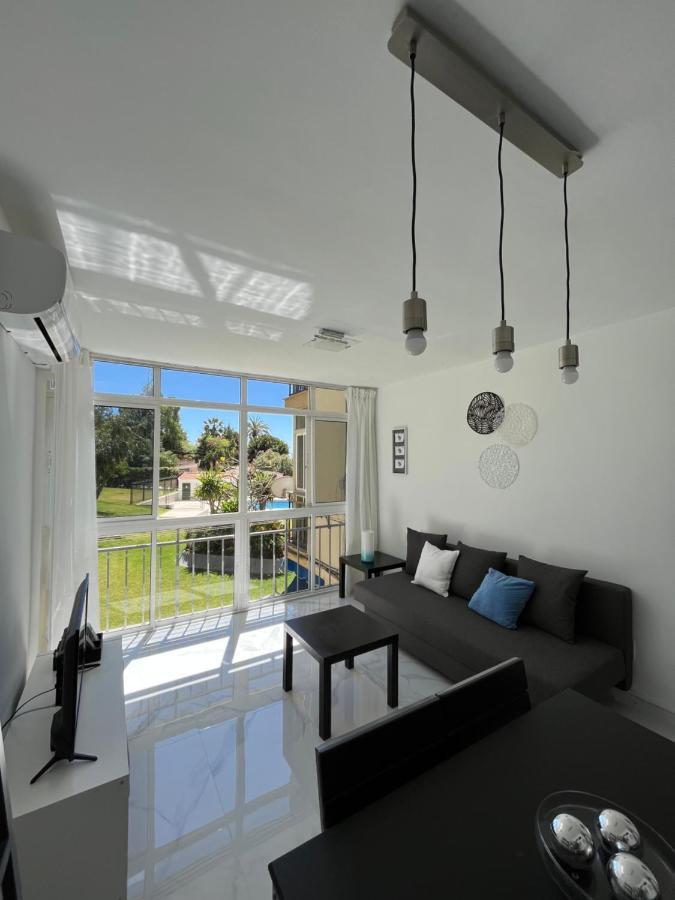 Apartamento Con Piscina Y Barbacoa Apartman La Cala Del Moral Kültér fotó